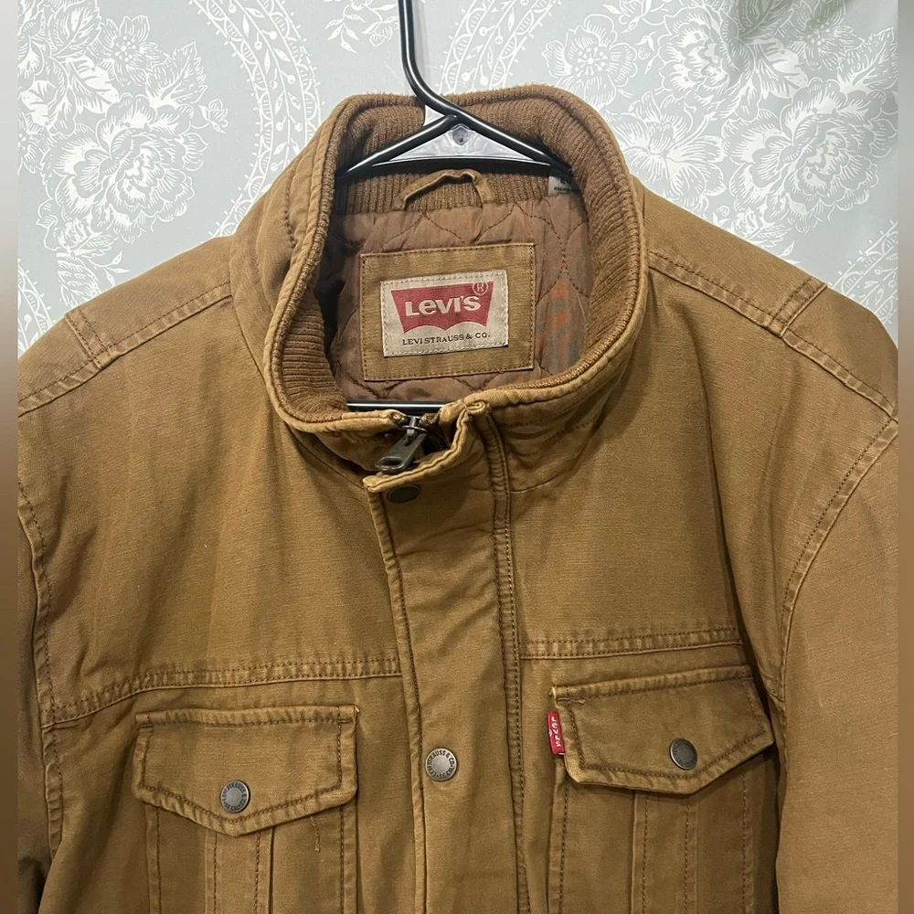 Levi’s Jacket - Picture 2 of 6